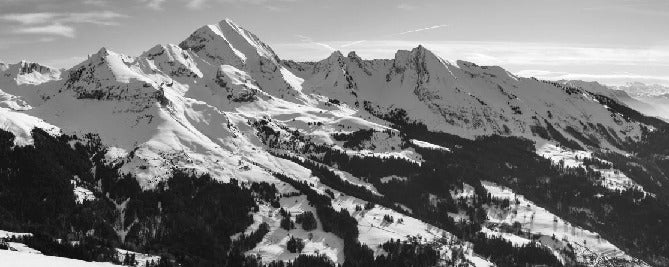 Papier peint montagne noir et blanc les Aravis - Muralconcept