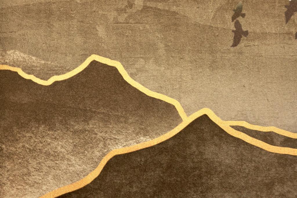 Papier peint intissé doré montagne noir et blanc brume - papier peint sur mesure francais - muralconcept